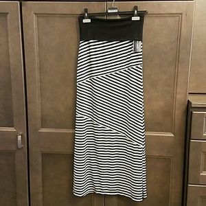 NWT Max Studio Maxi skirt